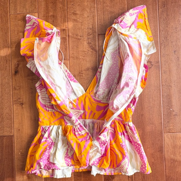 Flying Tomato x Anthrolopogie Abstract V-Neck Peplum Top M - Picture 10 of 13